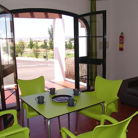 Humilladero Camping La Sierrecilla מראה חיצוני תמונה
